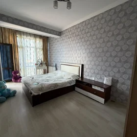 In Baku 100.0 m² apartment is for sale - Image 3