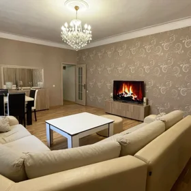In Baku 150.0 m² house with 5.0 rooms is for sale - Image 3