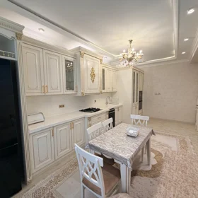 In Baku 115.0 m² apartment is for sale - Image 2