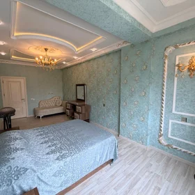 In Baku 115.0 m² apartment is for sale - Image 8
