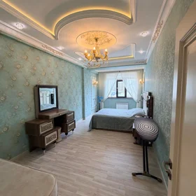 In Baku 115.0 m² apartment is for sale - Image 9