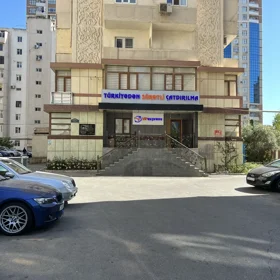 In Xətai rayonu 80.0 m² commercial is for rent - Image 2