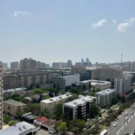In Baku 160.0 m² apartment is for sale - Image 3