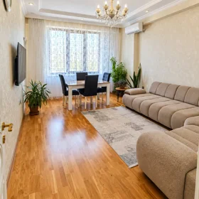 In Baku 85.0 m² apartment is for sale - Image 3