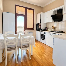 In Baku 85.0 m² apartment is for sale - Image 8