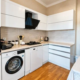In Baku 85.0 m² apartment is for sale - Image 9