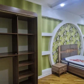 In Baku 140.0 m² apartment is for rent - Image 2