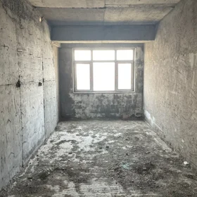 In Baku 193.0 m² apartment is for sale - Image 2