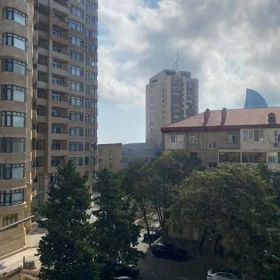 In Səbail rayonu 75.0 m² apartment is for sale - Image 3
