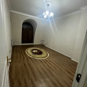 In Baku 92.0 m² apartment is for sale - Image 3