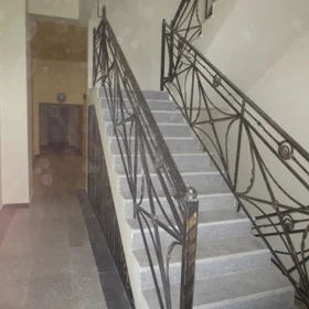 In Baku 155.0 m² apartment is for sale - Image 3