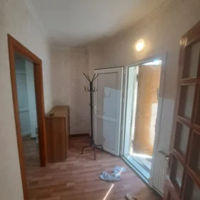 In Baku 55.0 m² house with 3.0 rooms is for rent - Image 2