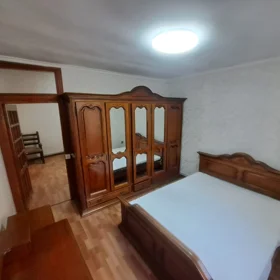 In Baku 55.0 m² house with 3.0 rooms is for rent - Image 7