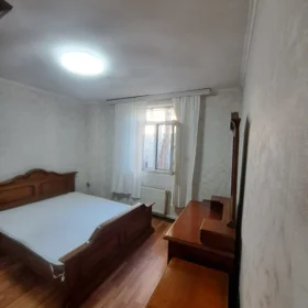 In Baku 55.0 m² house with 3.0 rooms is for rent - Image 8