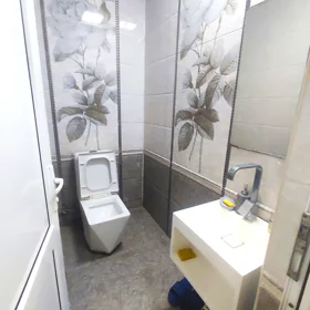 In Baku 128.0 m² apartment is for sale - Image 8