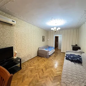 In Baku 60.0 m² apartment is for sale - Image 2