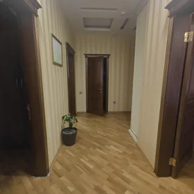 In Baku 90.0 m² apartment is for sale - Image 7