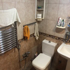 In Baku 76.0 m² house with 2.0 rooms is for rent - Изображение 2