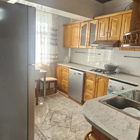 In Baku 110.0 m² apartment is for rent - Image 6