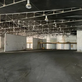 In Baku 1300.0 m² commercial is for rent - Image 6
