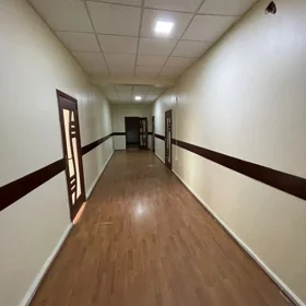 In Baku 1300.0 m² commercial is for rent - Image 9