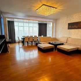 In Xətai rayonu 180.0 m² apartment is for rent - Image 3