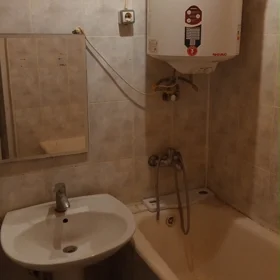 In Baku 60.0 m² apartment is for rent - Image 3