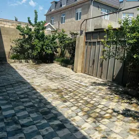 In nan 200.0 m² house with 8.0 rooms is for sale - Image 2