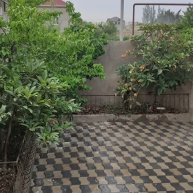 In nan 200.0 m² house with 8.0 rooms is for sale - Image 3