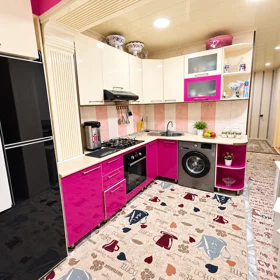 In Baku 90.0 m² apartment is for sale - Image 2