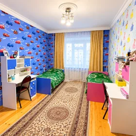 In Baku 90.0 m² apartment is for sale - Image 6