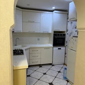 In Baku 60.0 m² apartment is for rent - Image 4