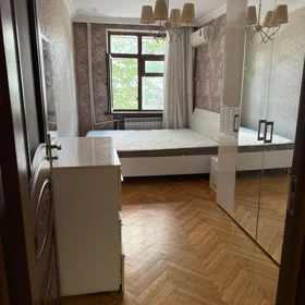 In Baku 60.0 m² apartment is for rent - Image 9
