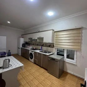 In nan 185.0 m² house with 4.0 rooms is for sale - Image 6
