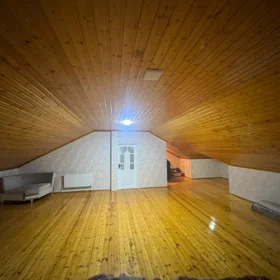 In nan 185.0 m² house with 4.0 rooms is for sale - Image 7