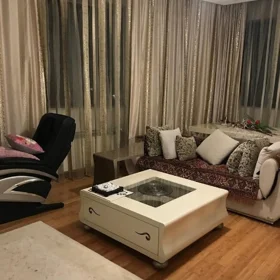 In Baku 100.0 m² apartment is for sale - Image 3