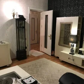 In Baku 100.0 m² apartment is for sale - Image 4