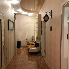 In Baku 100.0 m² apartment is for sale - Image 8