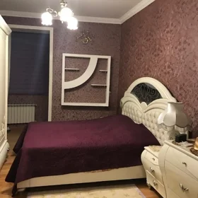 In Baku 100.0 m² apartment is for sale - Image 9