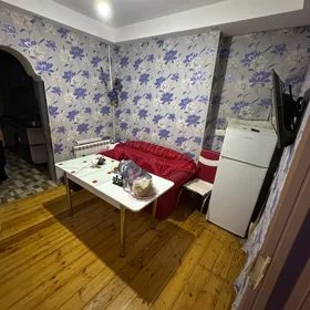 In Baku 70.0 m² apartment is for rent - Image 4