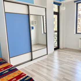 In Baku 130.0 m² apartment is for sale - Image 2