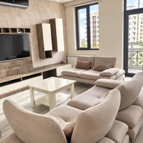 In Baku 130.0 m² apartment is for sale - Image 3