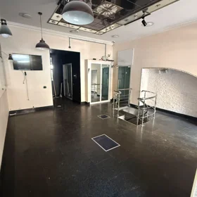 In Səbail rayonu 76.0 m² commercial is for rent - Image 3