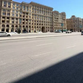 In Baku 180.0 m² commercial is for rent - Image 5