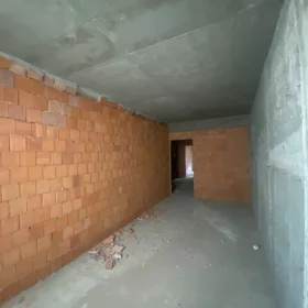 In Baku 135.0 m² apartment is for sale - Image 3
