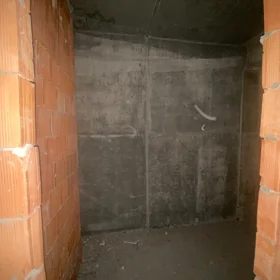In Baku 135.0 m² apartment is for sale - Image 8
