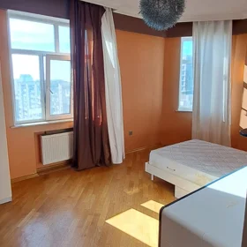 In Baku 110.0 m² apartment is for rent - Image 9