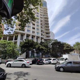 In Baku 80.0 m² apartment is for sale - Image 2