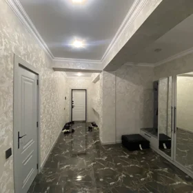 In Baku 92.0 m² apartment is for sale - Image 3