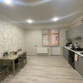 In Baku 92.0 m² apartment is for sale - Image 8